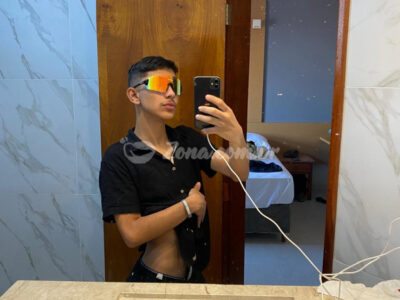 Foto de capa do garoto de programa Onllygustavo