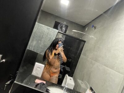 Foto de capa da acompanhante Fernandinha