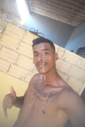 Garoto de programa de Nova Xavantina Moreno